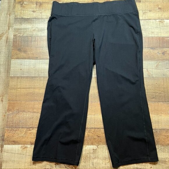 Lane Bryant LIVI Black Athletic/Yoga Pants size 26/28S - Picture 1 of 4